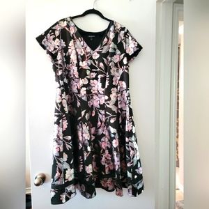 Lane Bryant Cocktail Dress Size 18/20 Black with Metallic flowers, rose gold